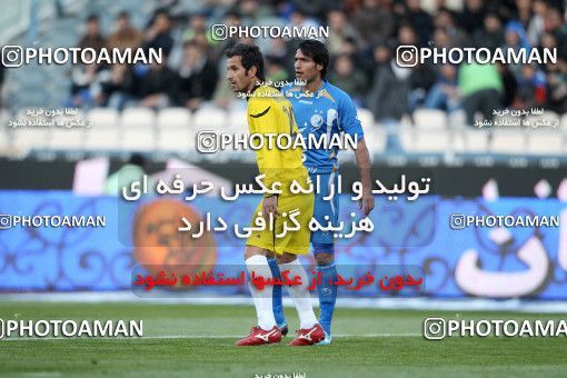 1174934, Tehran, [*parameter:4*], لیگ برتر فوتبال ایران، Persian Gulf Cup، Week 23، Second Leg، Esteghlal 3 v 1 Naft Tehran on 2011/02/18 at Azadi Stadium