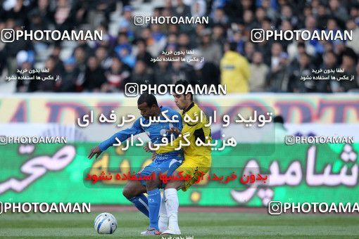 1174786, Tehran, [*parameter:4*], لیگ برتر فوتبال ایران، Persian Gulf Cup، Week 23، Second Leg، Esteghlal 3 v 1 Naft Tehran on 2011/02/18 at Azadi Stadium