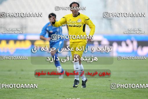 1175048, Tehran, [*parameter:4*], لیگ برتر فوتبال ایران، Persian Gulf Cup، Week 23، Second Leg، Esteghlal 3 v 1 Naft Tehran on 2011/02/18 at Azadi Stadium