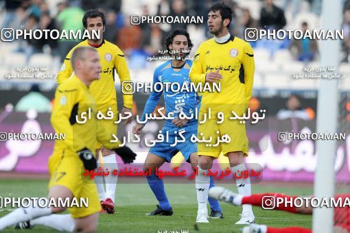 1175016, Tehran, [*parameter:4*], لیگ برتر فوتبال ایران، Persian Gulf Cup، Week 23، Second Leg، Esteghlal 3 v 1 Naft Tehran on 2011/02/18 at Azadi Stadium