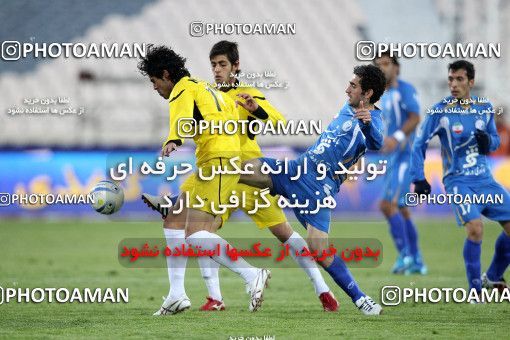 1174928, Tehran, [*parameter:4*], لیگ برتر فوتبال ایران، Persian Gulf Cup، Week 23، Second Leg، Esteghlal 3 v 1 Naft Tehran on 2011/02/18 at Azadi Stadium