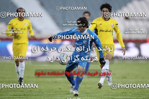 1175044, Tehran, [*parameter:4*], لیگ برتر فوتبال ایران، Persian Gulf Cup، Week 23، Second Leg، Esteghlal 3 v 1 Naft Tehran on 2011/02/18 at Azadi Stadium