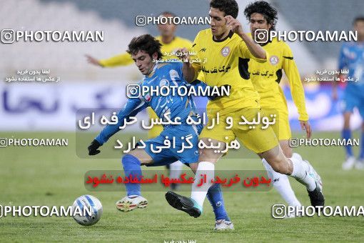 1174875, Tehran, [*parameter:4*], لیگ برتر فوتبال ایران، Persian Gulf Cup، Week 23، Second Leg، Esteghlal 3 v 1 Naft Tehran on 2011/02/18 at Azadi Stadium