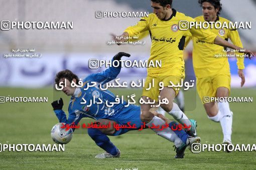 1175022, Tehran, [*parameter:4*], لیگ برتر فوتبال ایران، Persian Gulf Cup، Week 23، Second Leg، Esteghlal 3 v 1 Naft Tehran on 2011/02/18 at Azadi Stadium
