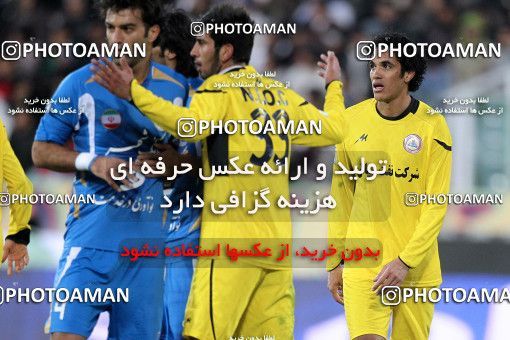 1174771, Tehran, [*parameter:4*], لیگ برتر فوتبال ایران، Persian Gulf Cup، Week 23، Second Leg، Esteghlal 3 v 1 Naft Tehran on 2011/02/18 at Azadi Stadium