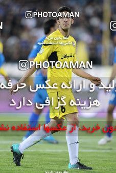 1174916, Tehran, [*parameter:4*], لیگ برتر فوتبال ایران، Persian Gulf Cup، Week 23، Second Leg، Esteghlal 3 v 1 Naft Tehran on 2011/02/18 at Azadi Stadium