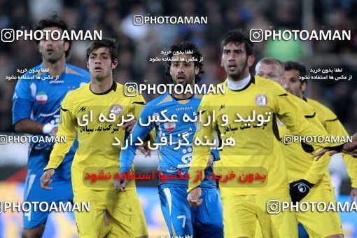 1174915, Tehran, [*parameter:4*], لیگ برتر فوتبال ایران، Persian Gulf Cup، Week 23، Second Leg، Esteghlal 3 v 1 Naft Tehran on 2011/02/18 at Azadi Stadium