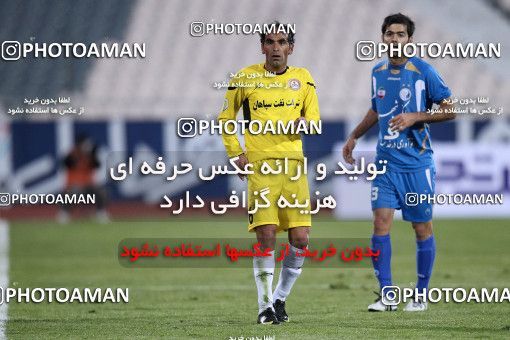 1174897, Tehran, [*parameter:4*], لیگ برتر فوتبال ایران، Persian Gulf Cup، Week 23، Second Leg، Esteghlal 3 v 1 Naft Tehran on 2011/02/18 at Azadi Stadium