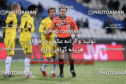 1174839, Tehran, [*parameter:4*], لیگ برتر فوتبال ایران، Persian Gulf Cup، Week 23، Second Leg، Esteghlal 3 v 1 Naft Tehran on 2011/02/18 at Azadi Stadium