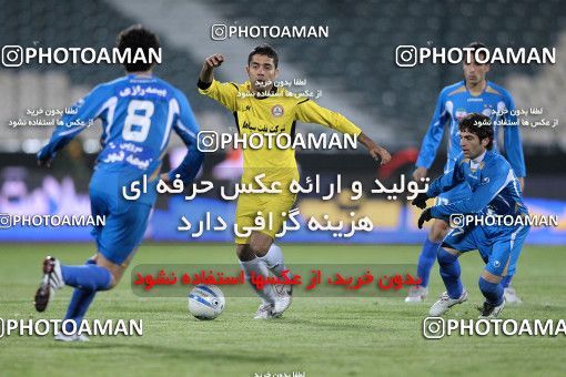 1174950, Tehran, [*parameter:4*], لیگ برتر فوتبال ایران، Persian Gulf Cup، Week 23، Second Leg، Esteghlal 3 v 1 Naft Tehran on 2011/02/18 at Azadi Stadium