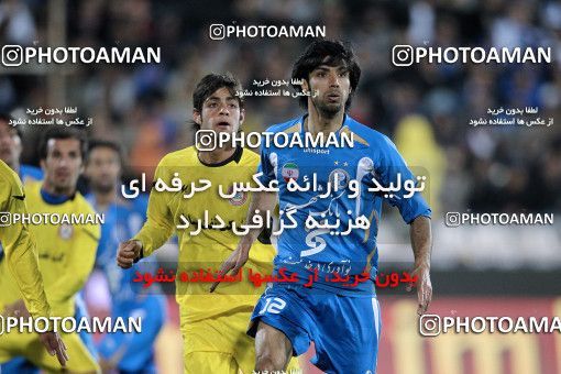 1174807, Tehran, [*parameter:4*], لیگ برتر فوتبال ایران، Persian Gulf Cup، Week 23، Second Leg، Esteghlal 3 v 1 Naft Tehran on 2011/02/18 at Azadi Stadium