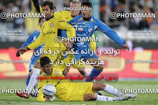 1174957, Tehran, [*parameter:4*], لیگ برتر فوتبال ایران، Persian Gulf Cup، Week 23، Second Leg، Esteghlal 3 v 1 Naft Tehran on 2011/02/18 at Azadi Stadium
