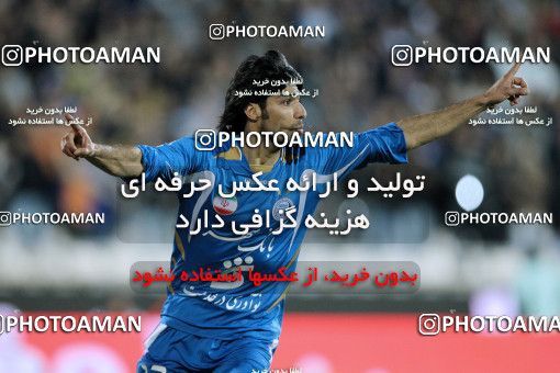 1175042, Tehran, [*parameter:4*], لیگ برتر فوتبال ایران، Persian Gulf Cup، Week 23، Second Leg، Esteghlal 3 v 1 Naft Tehran on 2011/02/18 at Azadi Stadium