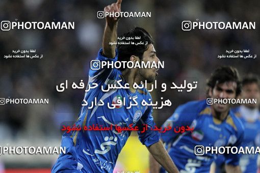 1174809, Tehran, [*parameter:4*], لیگ برتر فوتبال ایران، Persian Gulf Cup، Week 23، Second Leg، Esteghlal 3 v 1 Naft Tehran on 2011/02/18 at Azadi Stadium