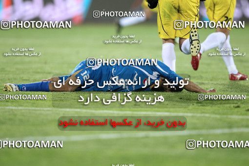 1174931, Tehran, [*parameter:4*], لیگ برتر فوتبال ایران، Persian Gulf Cup، Week 23، Second Leg، Esteghlal 3 v 1 Naft Tehran on 2011/02/18 at Azadi Stadium