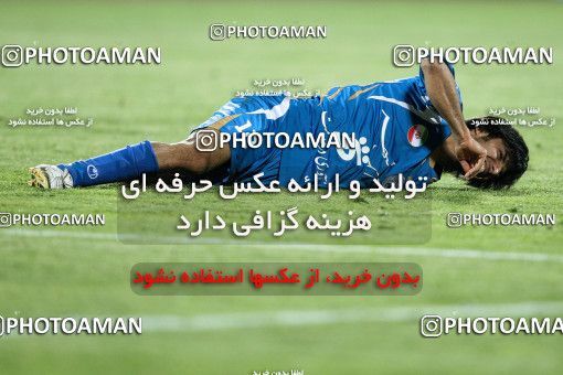 1174768, Tehran, [*parameter:4*], لیگ برتر فوتبال ایران، Persian Gulf Cup، Week 23، Second Leg، Esteghlal 3 v 1 Naft Tehran on 2011/02/18 at Azadi Stadium