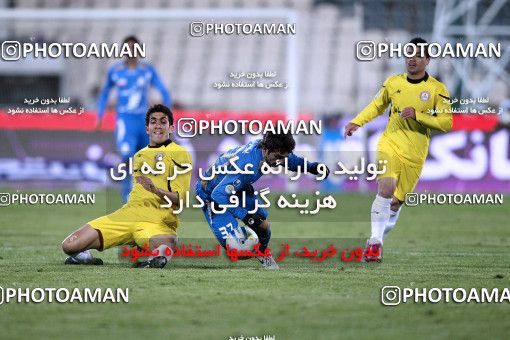 1174770, Tehran, [*parameter:4*], لیگ برتر فوتبال ایران، Persian Gulf Cup، Week 23، Second Leg، Esteghlal 3 v 1 Naft Tehran on 2011/02/18 at Azadi Stadium
