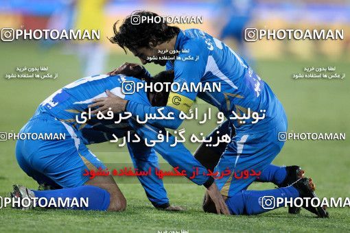 1174803, Tehran, [*parameter:4*], لیگ برتر فوتبال ایران، Persian Gulf Cup، Week 23، Second Leg، Esteghlal 3 v 1 Naft Tehran on 2011/02/18 at Azadi Stadium