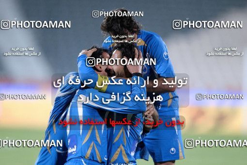 1174930, Tehran, [*parameter:4*], لیگ برتر فوتبال ایران، Persian Gulf Cup، Week 23، Second Leg، Esteghlal 3 v 1 Naft Tehran on 2011/02/18 at Azadi Stadium