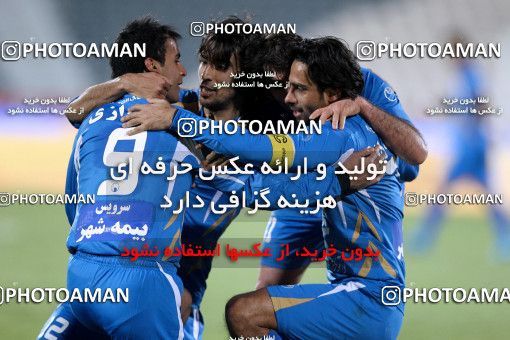 1174887, Tehran, [*parameter:4*], لیگ برتر فوتبال ایران، Persian Gulf Cup، Week 23، Second Leg، Esteghlal 3 v 1 Naft Tehran on 2011/02/18 at Azadi Stadium