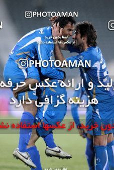 1174973, لیگ برتر فوتبال ایران، Persian Gulf Cup، Week 23، Second Leg، 2011/02/18، Tehran، Azadi Stadium، Esteghlal 3 - ۱ Naft Tehran