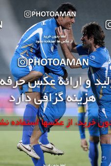 1175058, لیگ برتر فوتبال ایران، Persian Gulf Cup، Week 23، Second Leg، 2011/02/18، Tehran، Azadi Stadium، Esteghlal 3 - ۱ Naft Tehran