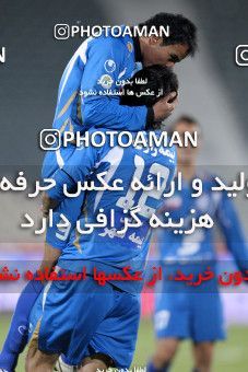 1174984, Tehran, [*parameter:4*], لیگ برتر فوتبال ایران، Persian Gulf Cup، Week 23، Second Leg، Esteghlal 3 v 1 Naft Tehran on 2011/02/18 at Azadi Stadium