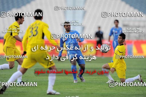 1174441, Tehran, [*parameter:4*], لیگ برتر فوتبال ایران، Persian Gulf Cup، Week 23، Second Leg، Esteghlal 3 v 1 Naft Tehran on 2011/02/18 at Azadi Stadium