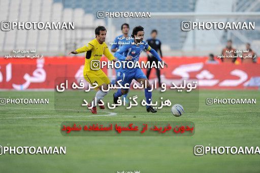1174503, Tehran, [*parameter:4*], لیگ برتر فوتبال ایران، Persian Gulf Cup، Week 23، Second Leg، Esteghlal 3 v 1 Naft Tehran on 2011/02/18 at Azadi Stadium