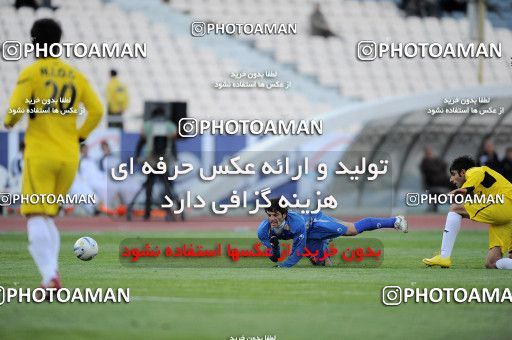 1174434, Tehran, [*parameter:4*], لیگ برتر فوتبال ایران، Persian Gulf Cup، Week 23، Second Leg، Esteghlal 3 v 1 Naft Tehran on 2011/02/18 at Azadi Stadium