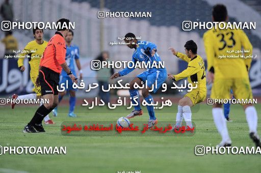 1174460, Tehran, [*parameter:4*], لیگ برتر فوتبال ایران، Persian Gulf Cup، Week 23، Second Leg، Esteghlal 3 v 1 Naft Tehran on 2011/02/18 at Azadi Stadium