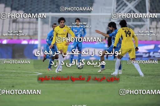 1174496, Tehran, [*parameter:4*], لیگ برتر فوتبال ایران، Persian Gulf Cup، Week 23، Second Leg، Esteghlal 3 v 1 Naft Tehran on 2011/02/18 at Azadi Stadium