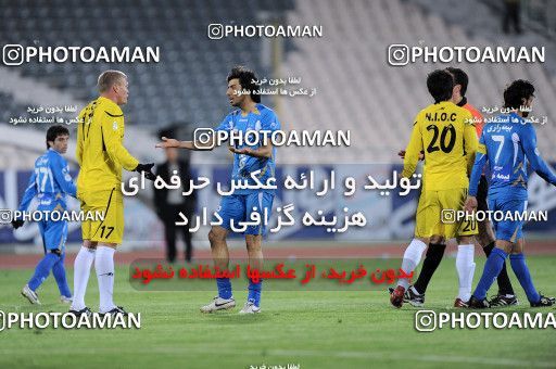 1174435, Tehran, [*parameter:4*], لیگ برتر فوتبال ایران، Persian Gulf Cup، Week 23، Second Leg، Esteghlal 3 v 1 Naft Tehran on 2011/02/18 at Azadi Stadium