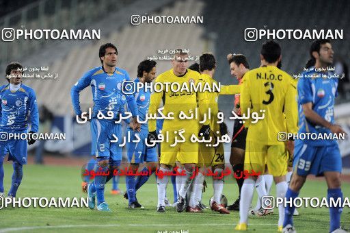 1174502, Tehran, [*parameter:4*], لیگ برتر فوتبال ایران، Persian Gulf Cup، Week 23، Second Leg، Esteghlal 3 v 1 Naft Tehran on 2011/02/18 at Azadi Stadium
