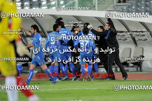 1174490, Tehran, [*parameter:4*], لیگ برتر فوتبال ایران، Persian Gulf Cup، Week 23، Second Leg، Esteghlal 3 v 1 Naft Tehran on 2011/02/18 at Azadi Stadium