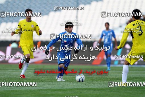 1174557, Tehran, [*parameter:4*], لیگ برتر فوتبال ایران، Persian Gulf Cup، Week 23، Second Leg، Esteghlal 3 v 1 Naft Tehran on 2011/02/18 at Azadi Stadium