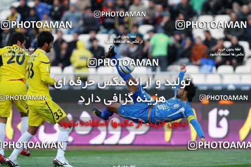 1174538, Tehran, [*parameter:4*], لیگ برتر فوتبال ایران، Persian Gulf Cup، Week 23، Second Leg، Esteghlal 3 v 1 Naft Tehran on 2011/02/18 at Azadi Stadium