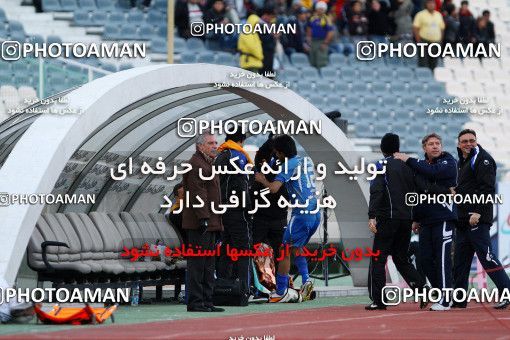 1174585, Tehran, [*parameter:4*], لیگ برتر فوتبال ایران، Persian Gulf Cup، Week 23، Second Leg، Esteghlal 3 v 1 Naft Tehran on 2011/02/18 at Azadi Stadium