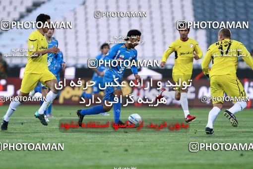 1174567, Tehran, [*parameter:4*], لیگ برتر فوتبال ایران، Persian Gulf Cup، Week 23، Second Leg، Esteghlal 3 v 1 Naft Tehran on 2011/02/18 at Azadi Stadium