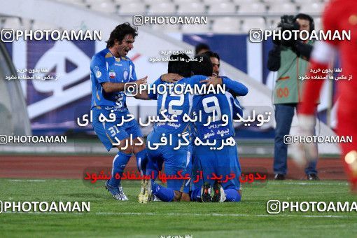 1174512, Tehran, [*parameter:4*], لیگ برتر فوتبال ایران، Persian Gulf Cup، Week 23، Second Leg، Esteghlal 3 v 1 Naft Tehran on 2011/02/18 at Azadi Stadium