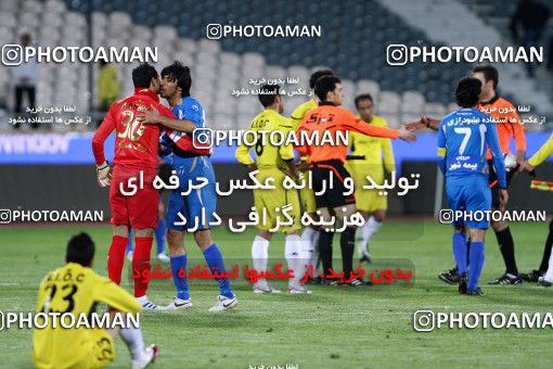 1174536, Tehran, [*parameter:4*], لیگ برتر فوتبال ایران، Persian Gulf Cup، Week 23، Second Leg، Esteghlal 3 v 1 Naft Tehran on 2011/02/18 at Azadi Stadium