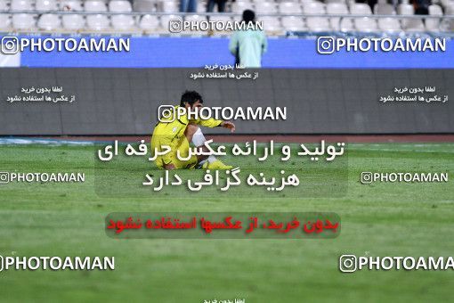 1174535, Tehran, [*parameter:4*], لیگ برتر فوتبال ایران، Persian Gulf Cup، Week 23، Second Leg، Esteghlal 3 v 1 Naft Tehran on 2011/02/18 at Azadi Stadium