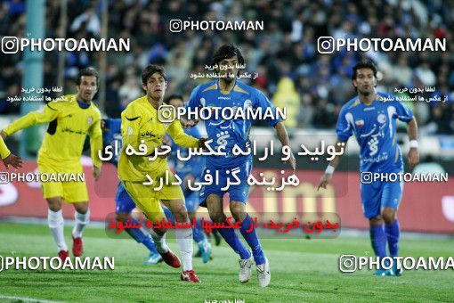 1174354, Tehran, [*parameter:4*], لیگ برتر فوتبال ایران، Persian Gulf Cup، Week 23، Second Leg، Esteghlal 3 v 1 Naft Tehran on 2011/02/18 at Azadi Stadium