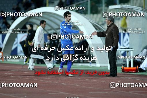 1174351, Tehran, [*parameter:4*], لیگ برتر فوتبال ایران، Persian Gulf Cup، Week 23، Second Leg، Esteghlal 3 v 1 Naft Tehran on 2011/02/18 at Azadi Stadium