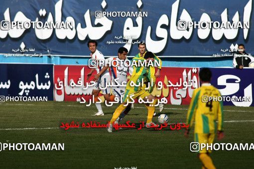 1175760, Tehran, [*parameter:4*], لیگ برتر فوتبال ایران، Persian Gulf Cup، Week 23، Second Leg، Rah Ahan 0 v 0 Saipa on 2011/02/18 at Ekbatan Stadium