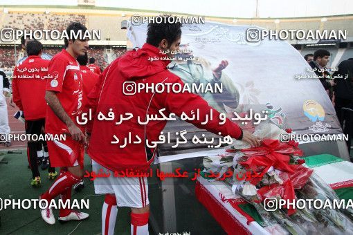 1176108, Tehran, Iran, لیگ برتر فوتبال ایران، Persian Gulf Cup، Week 24، Second Leg، Persepolis 3 v 1 Foulad Khouzestan on 2011/02/25 at Azadi Stadium