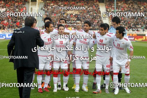 1176988, Tehran, Iran, لیگ برتر فوتبال ایران، Persian Gulf Cup، Week 24، Second Leg، Persepolis 3 v 1 Foulad Khouzestan on 2011/02/25 at Azadi Stadium