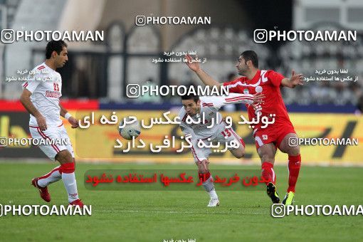 1176922, Tehran, Iran, لیگ برتر فوتبال ایران، Persian Gulf Cup، Week 24، Second Leg، Persepolis 3 v 1 Foulad Khouzestan on 2011/02/25 at Azadi Stadium