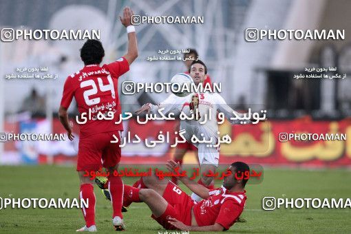 1177239, Tehran, Iran, لیگ برتر فوتبال ایران، Persian Gulf Cup، Week 24، Second Leg، Persepolis 3 v 1 Foulad Khouzestan on 2011/02/25 at Azadi Stadium