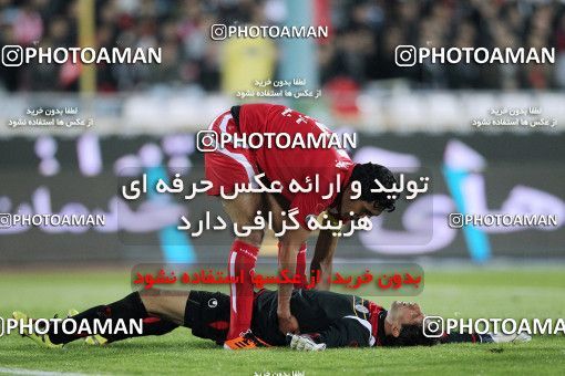 1177016, Tehran, Iran, لیگ برتر فوتبال ایران، Persian Gulf Cup، Week 24، Second Leg، Persepolis 3 v 1 Foulad Khouzestan on 2011/02/25 at Azadi Stadium
